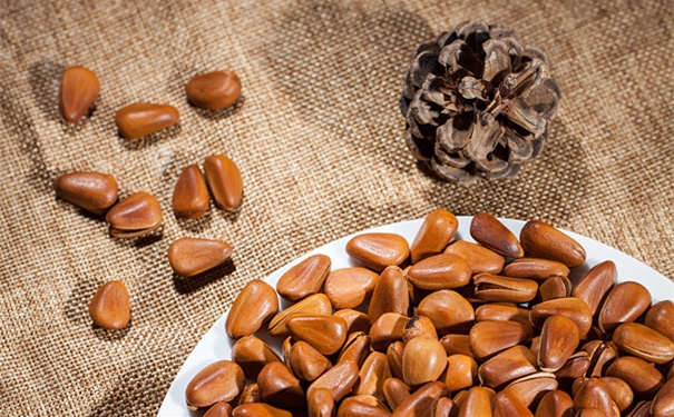 松子進(jìn)口報關(guān)的操作流程以及時效是怎樣的呢？