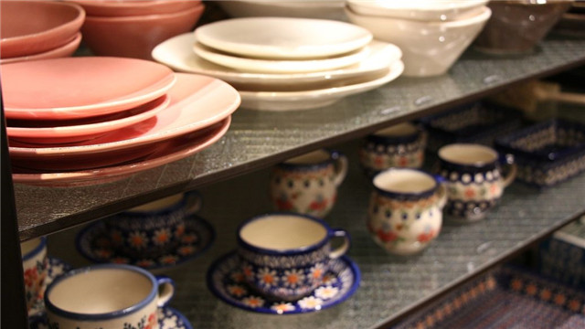 上海機場餐具廚具進口報關(guān)費用以及關(guān)稅是多少？ 