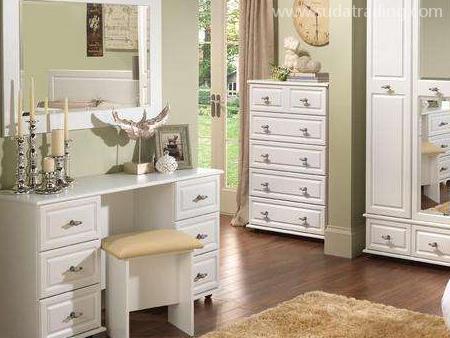 家具進(jìn)口報(bào)關(guān)常見申報(bào)要素與收費(fèi)項(xiàng)目