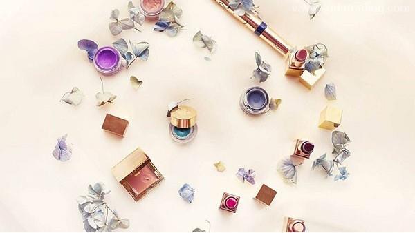 進(jìn)口化妝品備案需要提供哪些資料？東莞進(jìn)口報(bào)關(guān)公司答疑